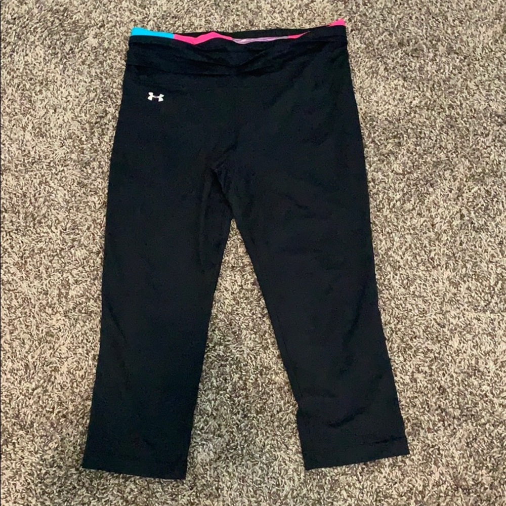 Under Armour Black Capri Athletic Pants